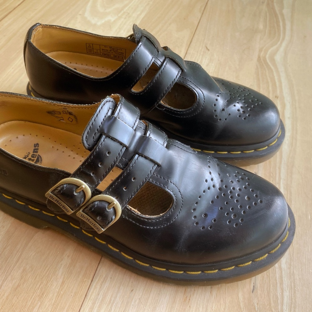 Doc Martens Mary Janes